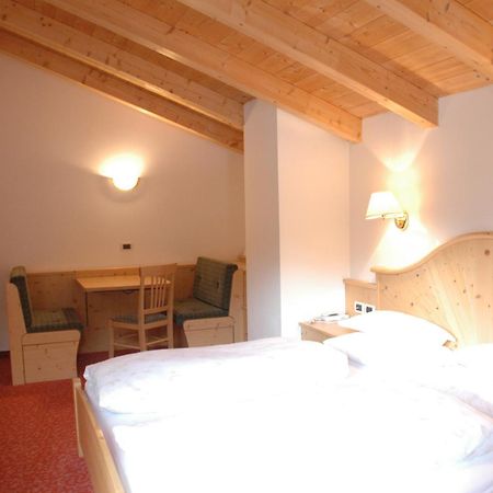 Hotel Falzares San Cassiano  Bagian luar foto