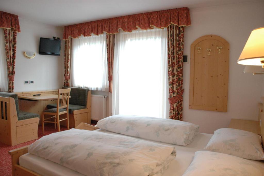 Hotel Falzares San Cassiano  Ruang foto